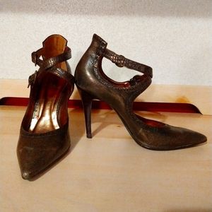 Carlos "Revolver" heels